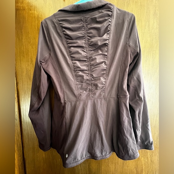 Lulu lemon zip up jacket. Size 12. Plum colored in excellent condition. - Picture 2 of 6